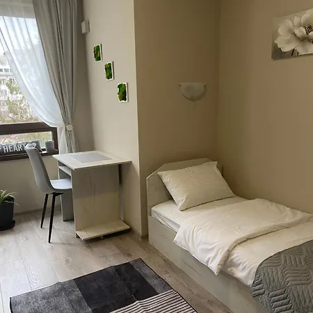 Siyana 2-free Parking *